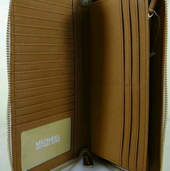 New Authentic Michael Kors Large Jet Set Wallet - Picture 4 of 14